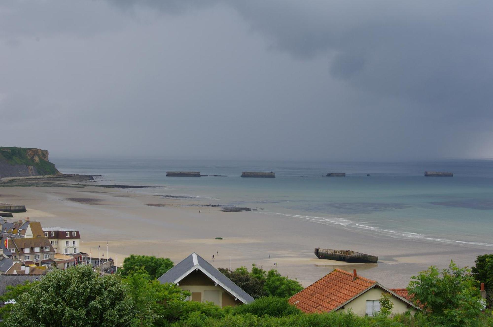 Cosy Ferme De Village En Baie Du Mont Saint Michel Vains Exterior foto